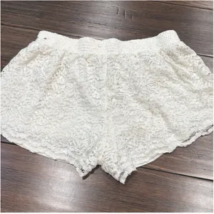 Hollister Cream Lace Shorts thumbnail 5