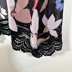 Torrid Floral Kimono Duster Women's 00/0 M/L Black Floral Lace Trim Long Open thumbnail 3