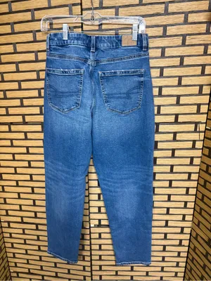 American Eagle Curvy Mom Jeans Size 6 thumbnail 2