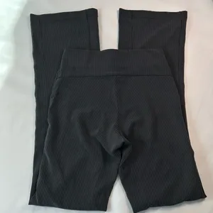 Lululemon Ribbed Softstreme Dark Gray Zip-Leg High-Rise Pants Women's Size 4 thumbnail 2