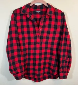 ✨‎ Madewell Women’s Red Black Buffalo Plaid Collared Long Sleeve Shirt Medium thumbnail 1