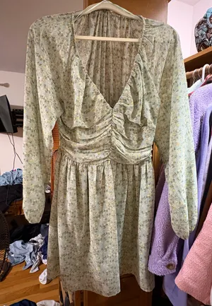 Lush Clothing Green Floral Long Sleeve Dress thumbnail 1