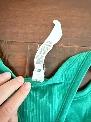 Lululemon Tank thumbnail 3