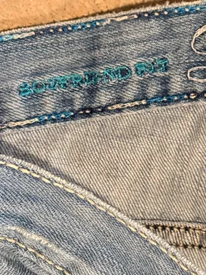 Wrangler Light Blue Bootcut Jeans for Women thumbnail 9