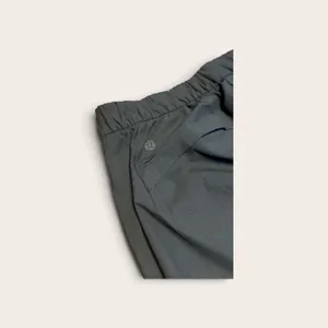 Lululemon Warpstreme High-Rise 7/8 Jogger Black Size 29 thumbnail 8