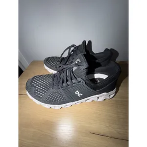 ON Cloudswift 3 Women Size 6.5 US‎ Black White Athletic Running Shoes S thumbnail 3