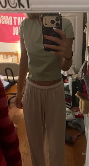 Hollister T-Shirt thumbnail 1