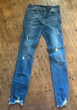 Risen distressed 26/3 straight leg boutique normcore jeans thumbnail 1