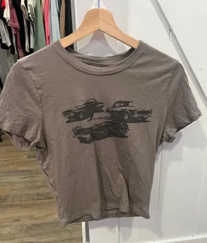 Hollister baby tee thumbnail 1