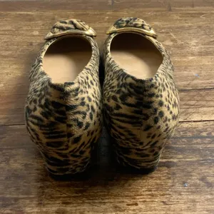 Stuart Weitzman‎ leopard print ballerina flats gold buckles 7N thumbnail 6