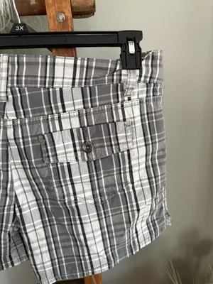 Faded Glory size 10 plaid print shorts  thumbnail 9
