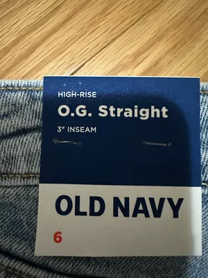 Old Navy Short thumbnail 3