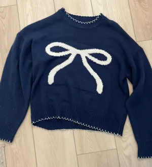 SheIn blue sweater with white bow thumbnail 1