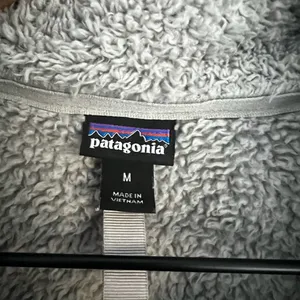 Patagonia Los Gatos Fleece 1/4 Zip jacket long sleeve M light grey thumbnail 3
