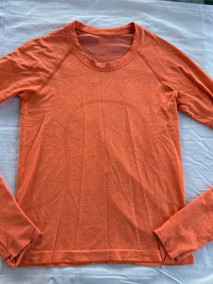 Lululemon Swiftly Tech Long Sleeve 2.0 Orange Size 4 thumbnail 2