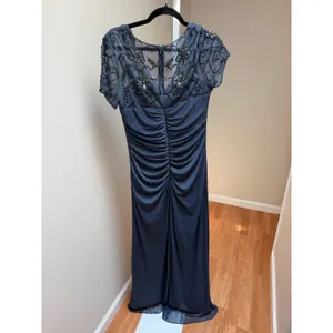 Xscape Carmen 5497X Gown Size 10 Charcoal Blue Beaded Mesh Ruched Formal NWT thumbnail 6