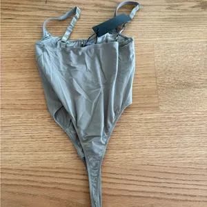 Lioness bodysuit thumbnail 4