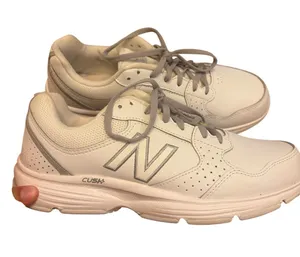 New Balance 411 V1 White Athletic Shoes Size 9.5 with CUSH+ Midsole Technology thumbnail 1
