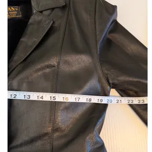GIANT Black Leather Jacket Belted Collar Button Front Size‎ M Size M thumbnail 5