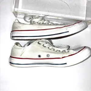 Converse Unisex White and Red Sneakers thumbnail 5