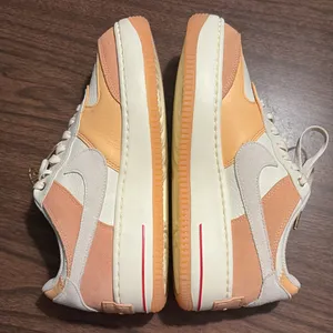 Nike Air Force Shadow Sisterhood Size 9 Cashmere Orange Chalk Shoes thumbnail 5