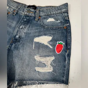 90s midi short Denim Distressed Shorts with Embroidered Patches thumbnail 3
