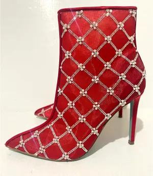 Betsey Johnson thumbnail 1