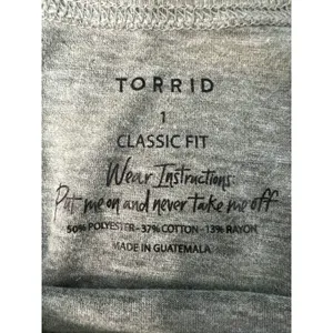 Torrid Classic Fit Camo T-Shirt Womens 1X Lightweight Casual Stretch Minimalist thumbnail 2