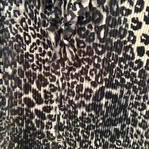Chelsea‎ Studio Black And Gray Leopard Print Pleated Blouse Size 2X thumbnail 4
