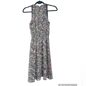 H&M Black Floral Print Sleeveless Dress with Cut Out Back & Button Closure Sz 2 thumbnail 3