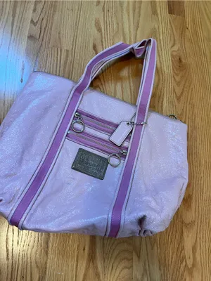 Coach Poppy Y2K Vintage Rose Patent Leather Tote thumbnail 4