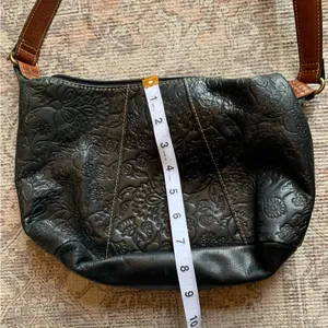 Fossil Black Embossed Shoulder Bag Tan Strap Purse Vintage 1990s Y2K thumbnail 4