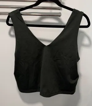 Old Navy CloudComfy Cropped Tank Top‎ Dark Green XL Athleisure Gym Workout thumbnail 1