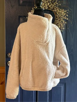 Athleta Cream Sherpa Pullover Satin Trim Jacket With Zipper Pockets size XL thumbnail 1