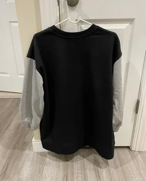 Black CrewNeck Sweatshirt thumbnail 2