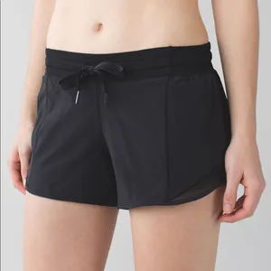 Lululemon Hotty Hot Drawstring Shorts - 4” - size 4 thumbnail 5