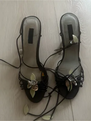 NYLA strappy tie up sandals Black Size 8 thumbnail 2