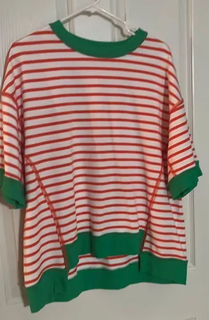 Boutique Top thumbnail 1