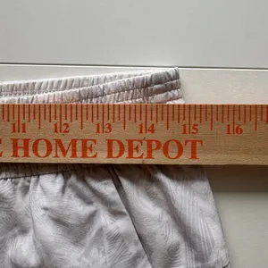 Lululemon‎ Womens White Gray Swift Speed Running Shorts Drawstring Size 8 thumbnail 5