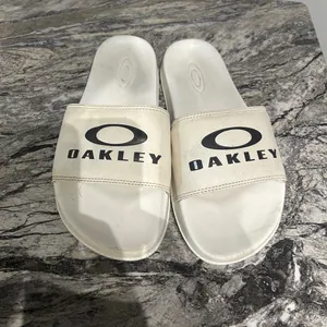 Oakley Cream Slide Sandals thumbnail 3