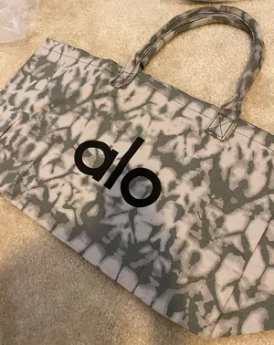 Alo Shopping tote bag Tie Dye shopper bag New! thumbnail 1