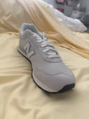 New Balance Women's 515 V3 Sneaker thumbnail 2