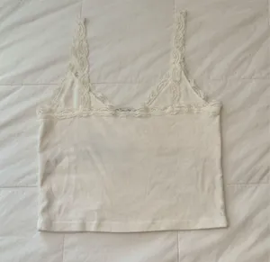 Brandy Melville Tank Top thumbnail 2