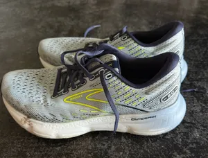 Brooks Glycerin GTS Women’s Running Shoe - Light Gray with Neon Yellow Accents thumbnail 1