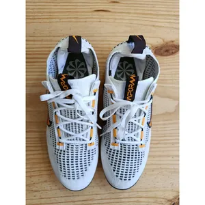 Nike Air VaporMax 2021 FK GS White Kumquat Orange DB1550-104 Size 6Y / Women 7.5 thumbnail 9
