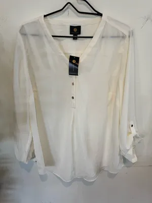 JM Collection White V-Neck Button-Front Women's Blouse thumbnail 1