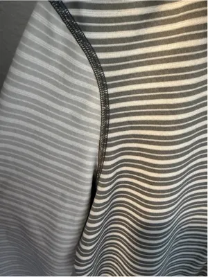 Patagonia Capilene 3 Midweight 1/4 Zip Top Size M Grey White Striped thumbnail 6