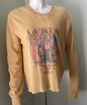 The Vinyl Icon Def Leopard Waffle Knit Top thumbnail 1