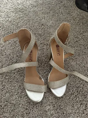 Silver heels Size 5.5 thumbnail 2