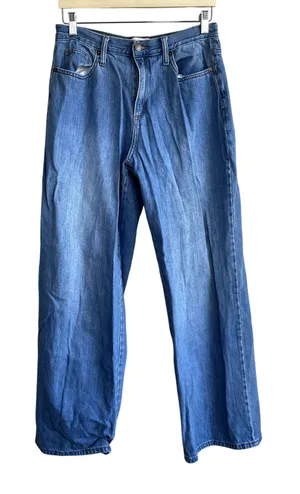 Universal Threads medium wash blue jeans relaxed wide leg style women's size 10 thumbnail 1